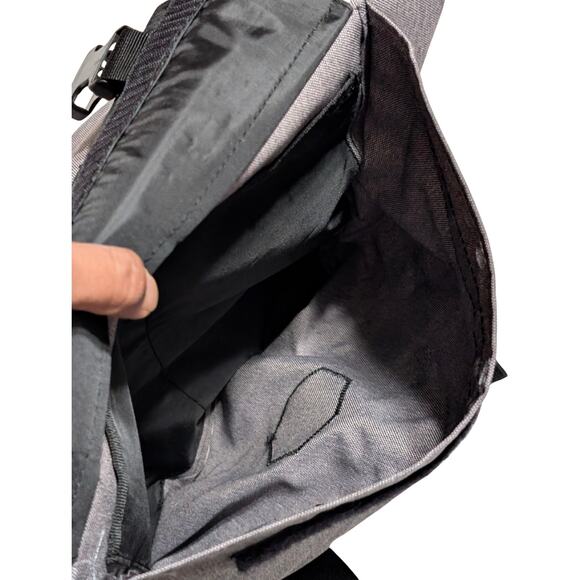 Vissla Surfer Elite Grey Unisex Adults Wet Dry Oversized Backpack - USED - Picture 6 of 7